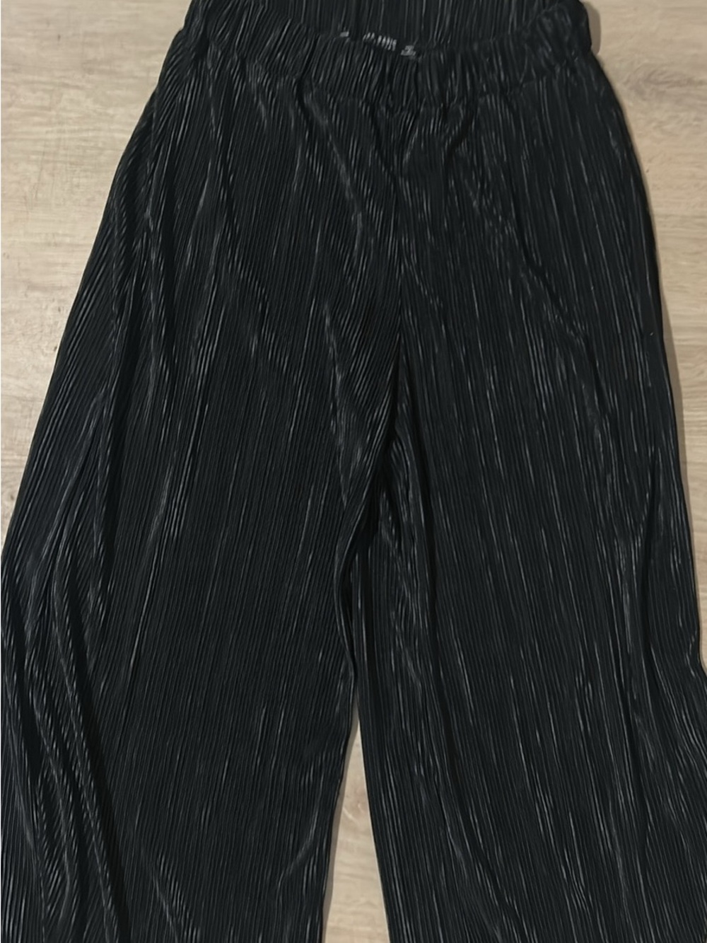 Zara Black Pleated Wide-Leg Women's Pants